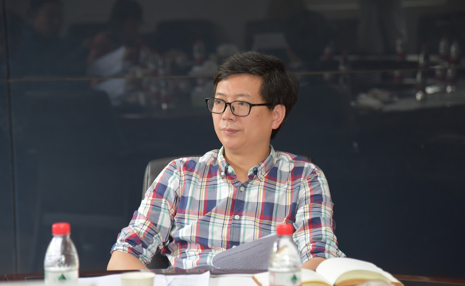 史學浩書記聆聽恒行班子總結.jpg